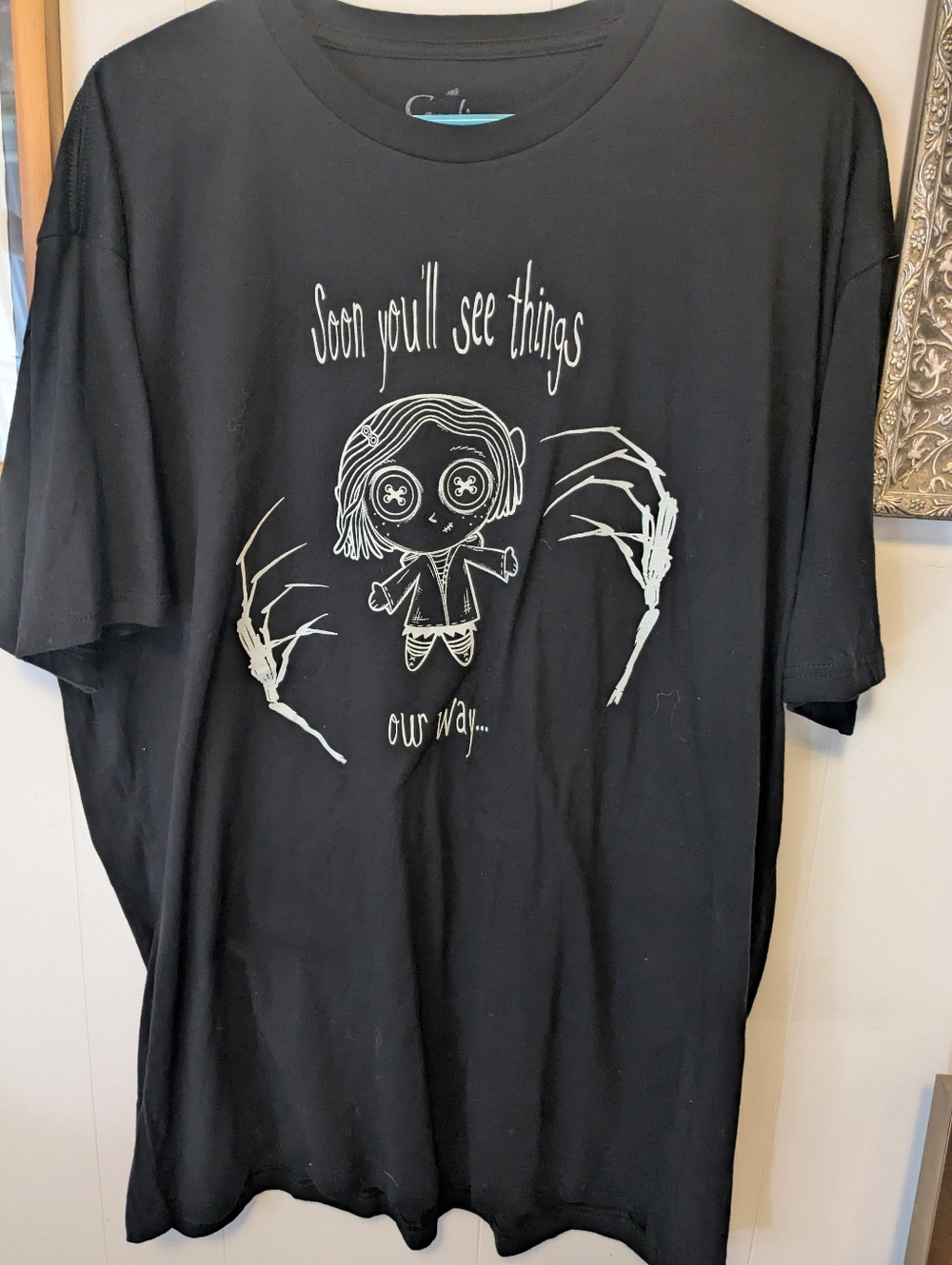 Coraline fans! Black T-Shirt with Coraline image, 2XL